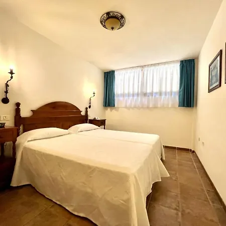 Lejlighed Apartamento Ap1,piscina, 200 Metros A La Playa