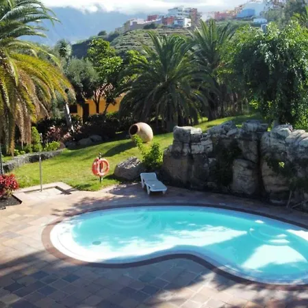 Apartamento Ap1,piscina, 200 Metros A La Playa